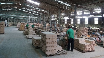 Custom Desk Manufacturers In Vietnam